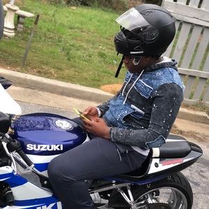 Meet your Posher, Broderick